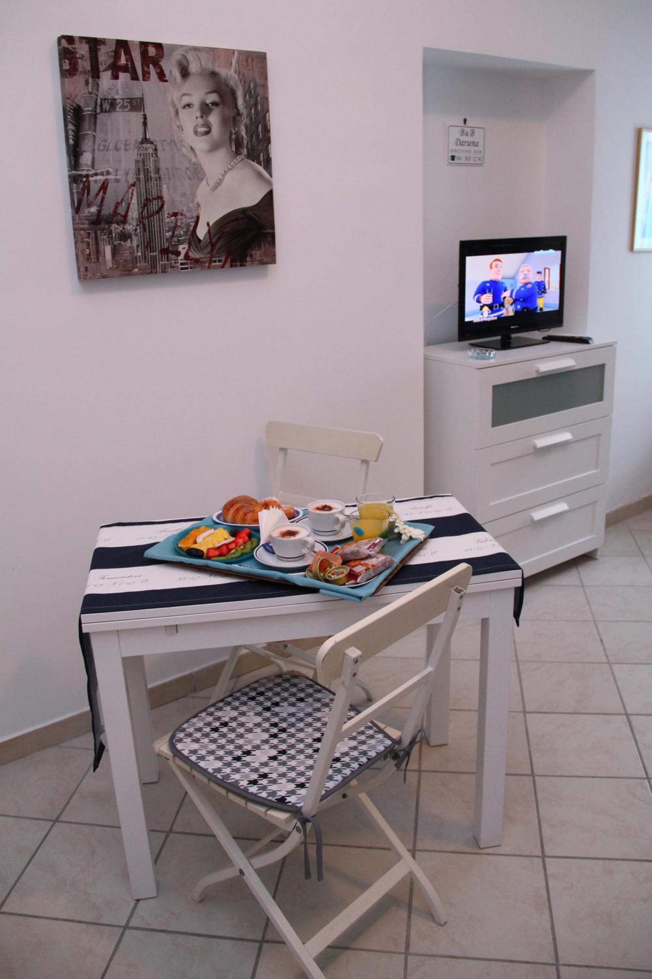 B&B Darsena Поцуоли Екстериор снимка